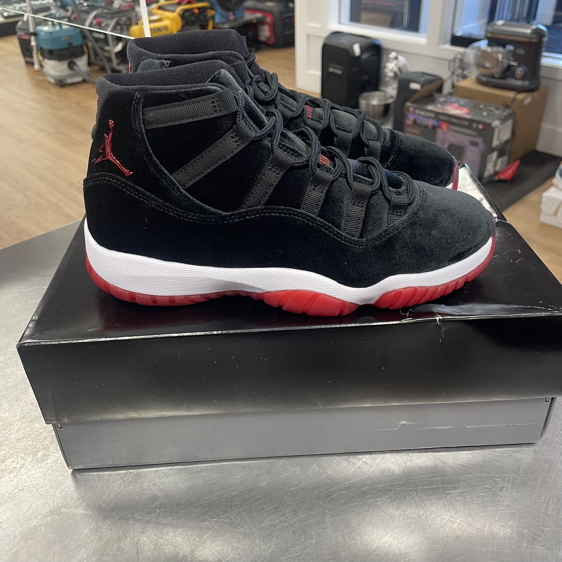 Womens Jordan Retro 11 Bred Velvet Shoes 196976