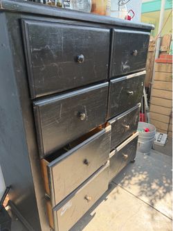 Dresser