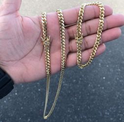 8MM Cuban Link Set 14K Gold Plated Doesn't Loses Color