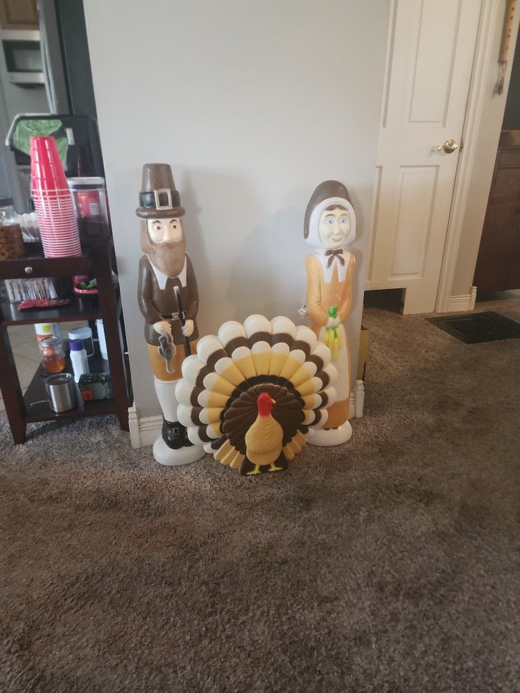 Vintage Don Featherstone Thanksgiving Pilgrims And Turkey