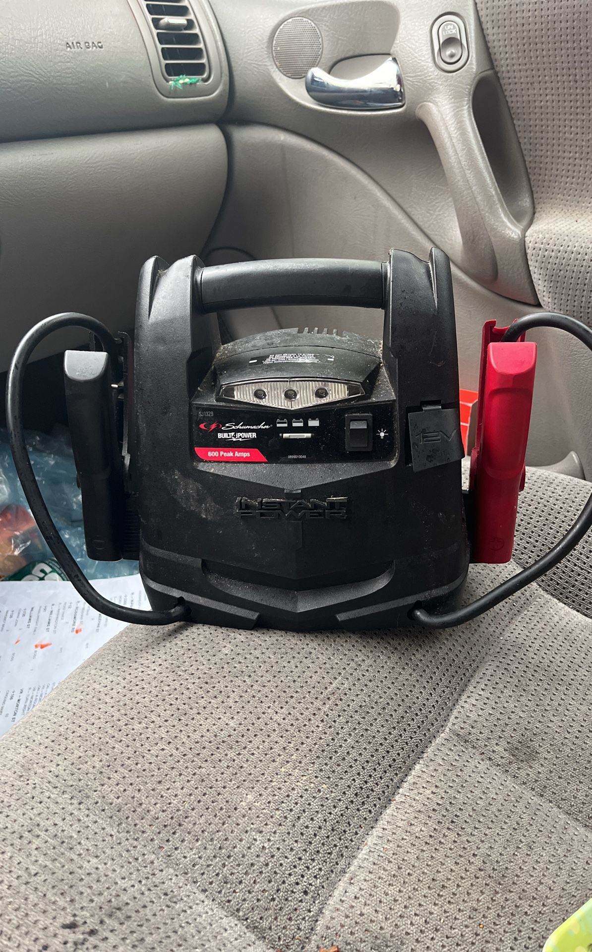 600 Peak Amps Jump Starter