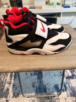 Nike Diamond Turf