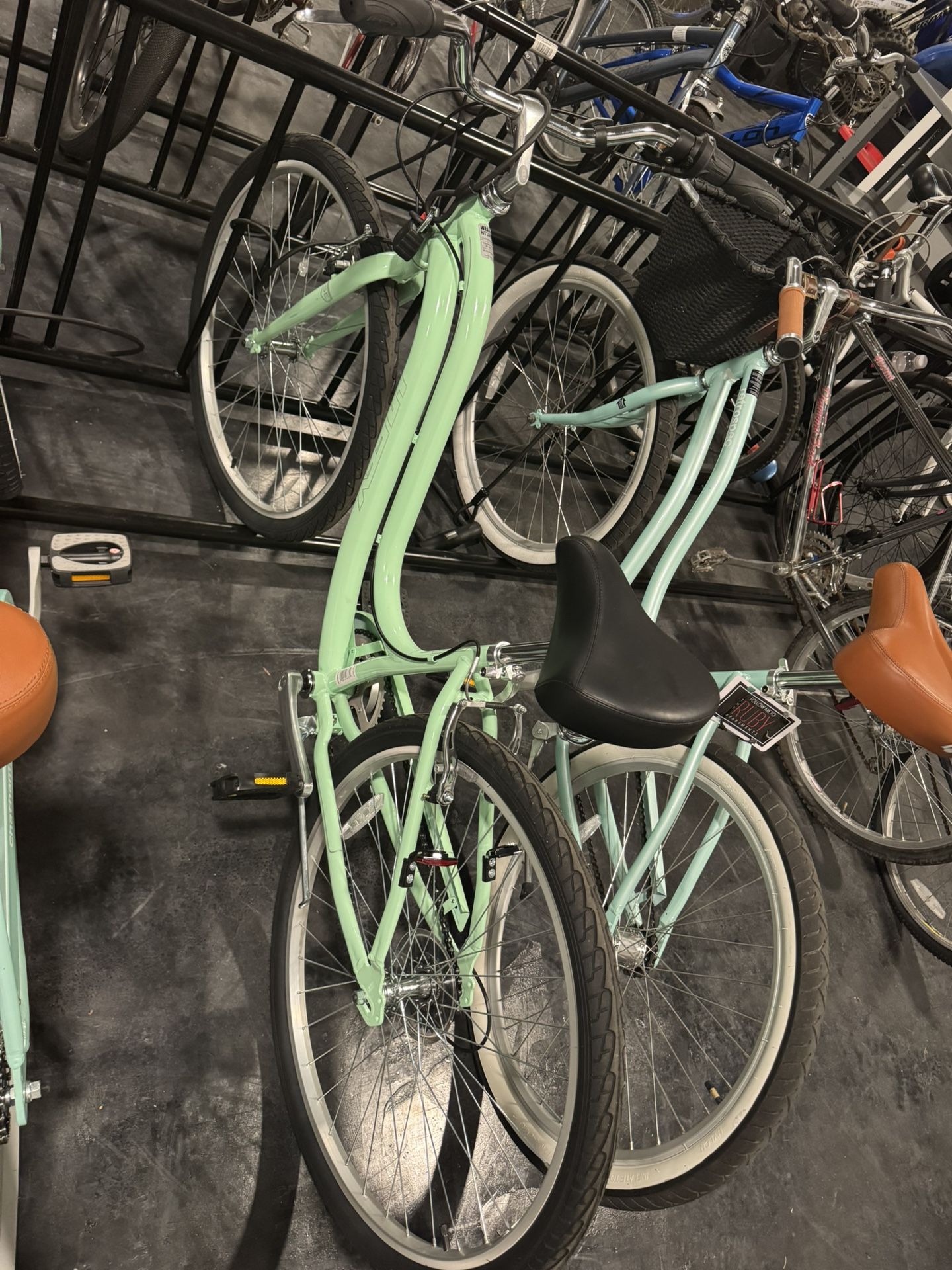 Huffy City Bike 27.5" Women Cruiser Comfort Beach Sport Bicycle 7 Speed Shimano