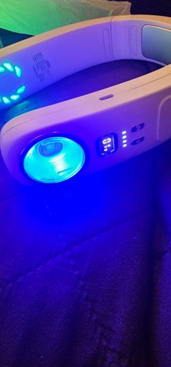 New cooling plate gets ice cold in 3 seconds 🥶, neck fans,1 black and 1 white both new,4,000ma big battery rechargeable