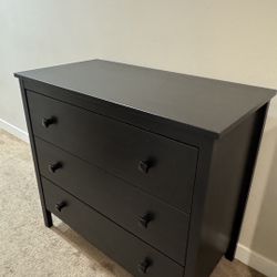 Ikea 3-drawers Dresser 