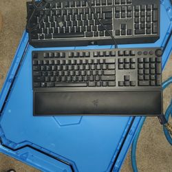 Razer Huntsman V2 Full Size keyboard Linear Optical Switches