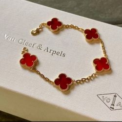 Vancleef & Arpels Red & Gold Bracelet