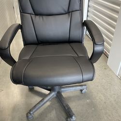 Desk chair