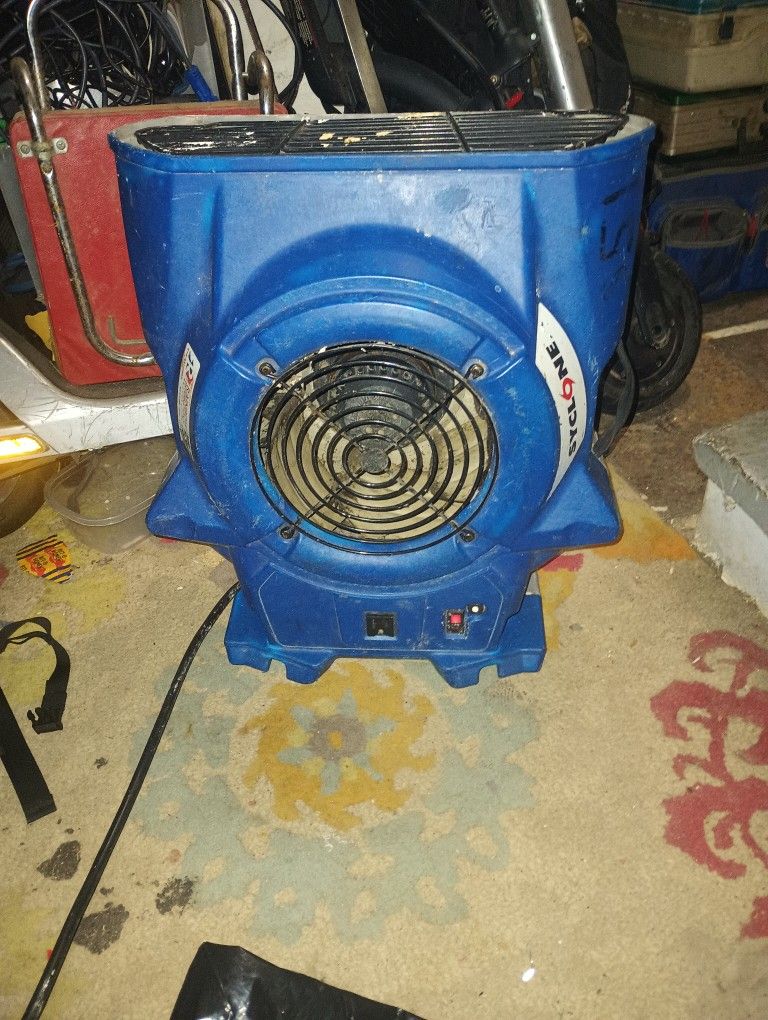Syclone low profile airmover