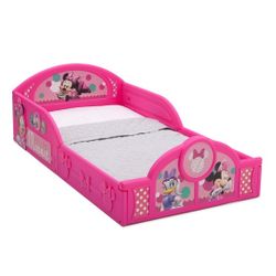 Minnie Mouse Toddler Bed