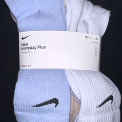 NIKE CREW SOCKS