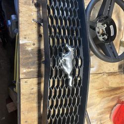 2005-2009 Mustang Grille and Wheel