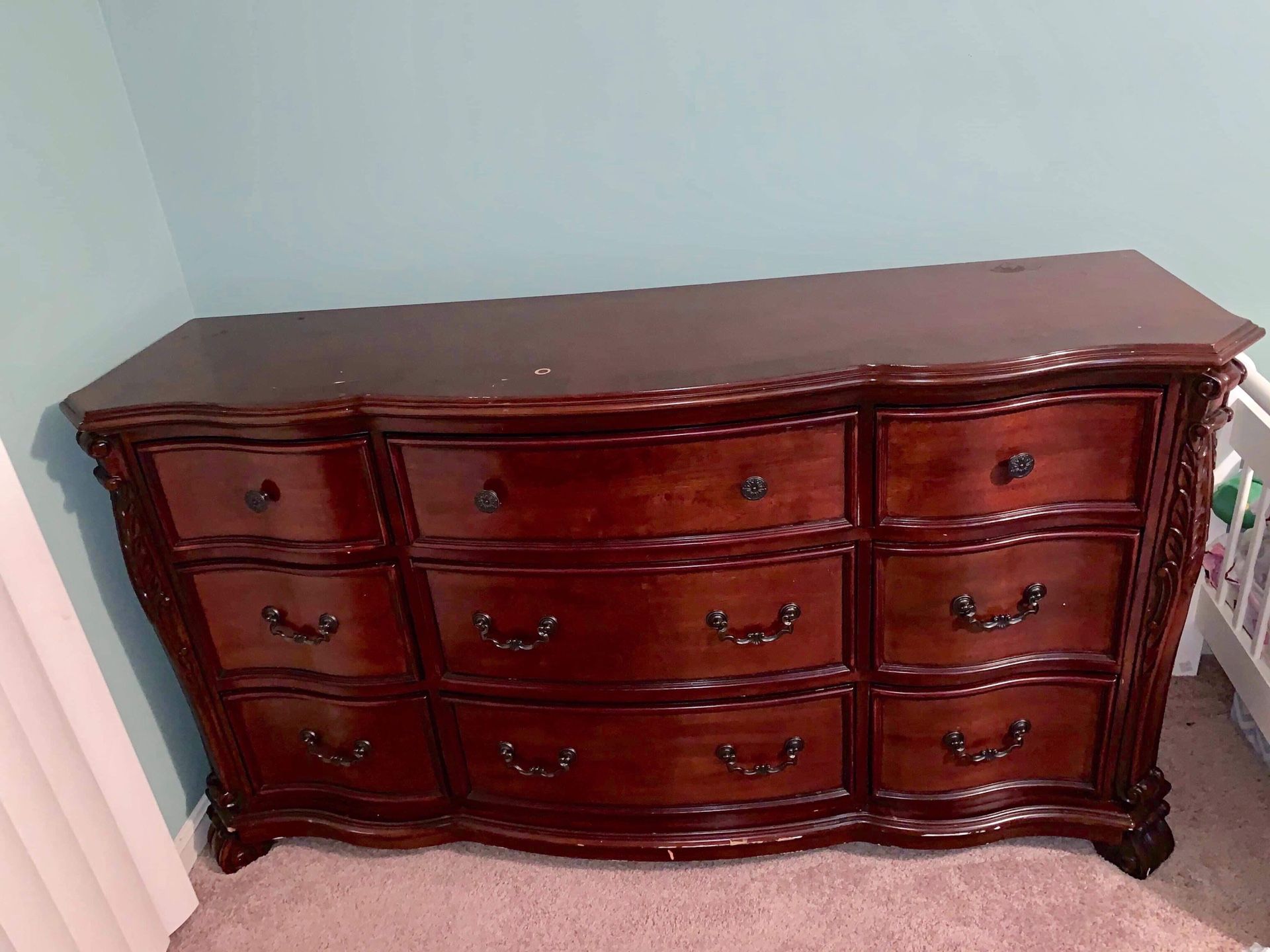 Dresser