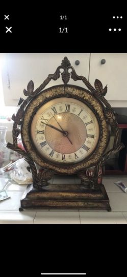 Decorative clock