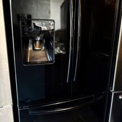 Samsung Black Refrigerator 
