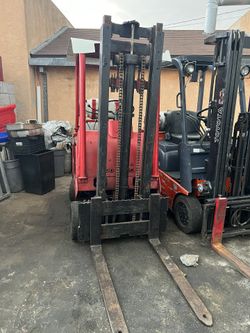 Forklift