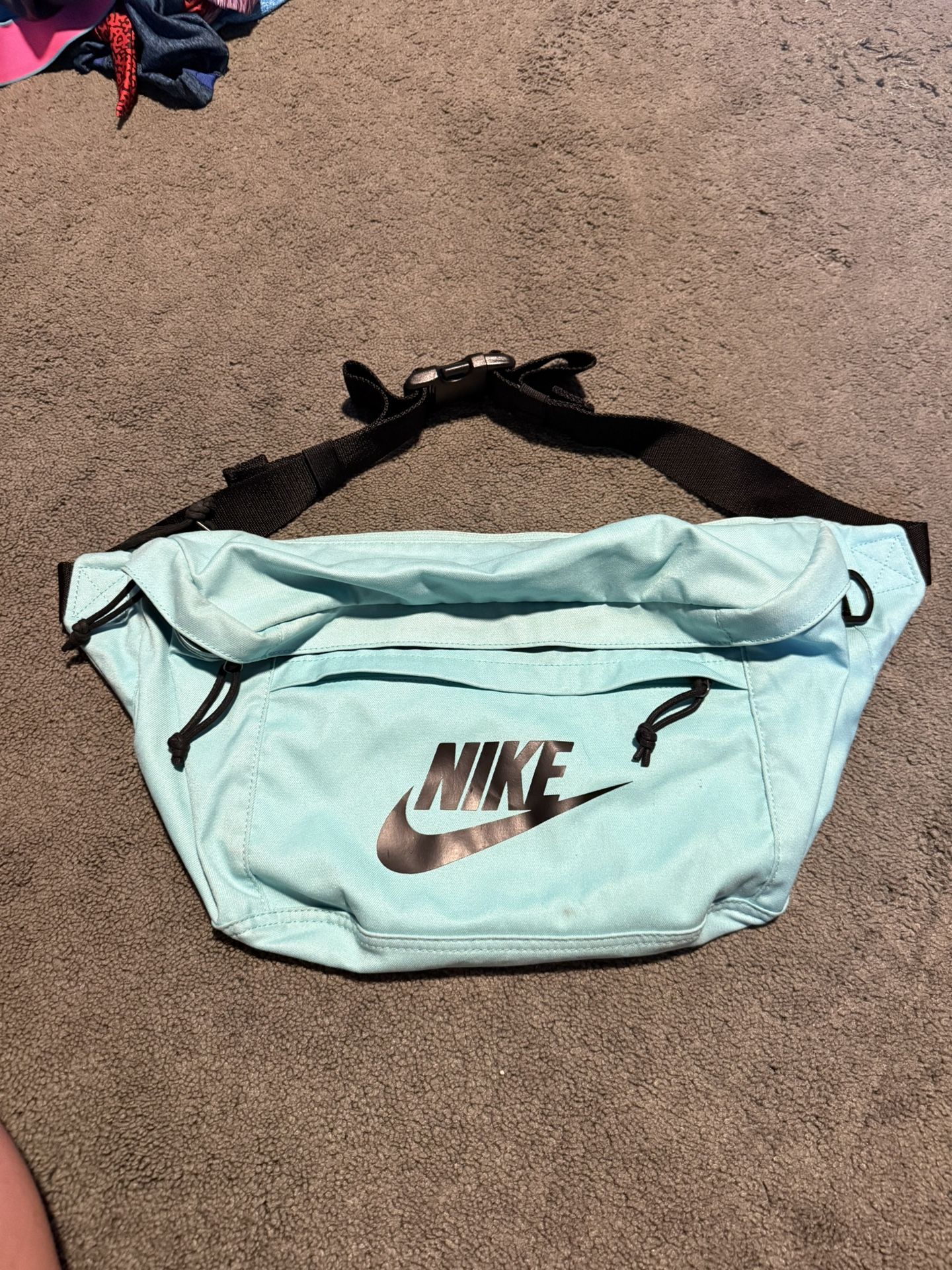 Giant Nike Belt Bag