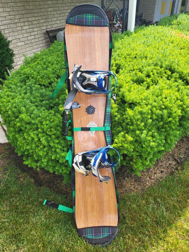 Snowboard