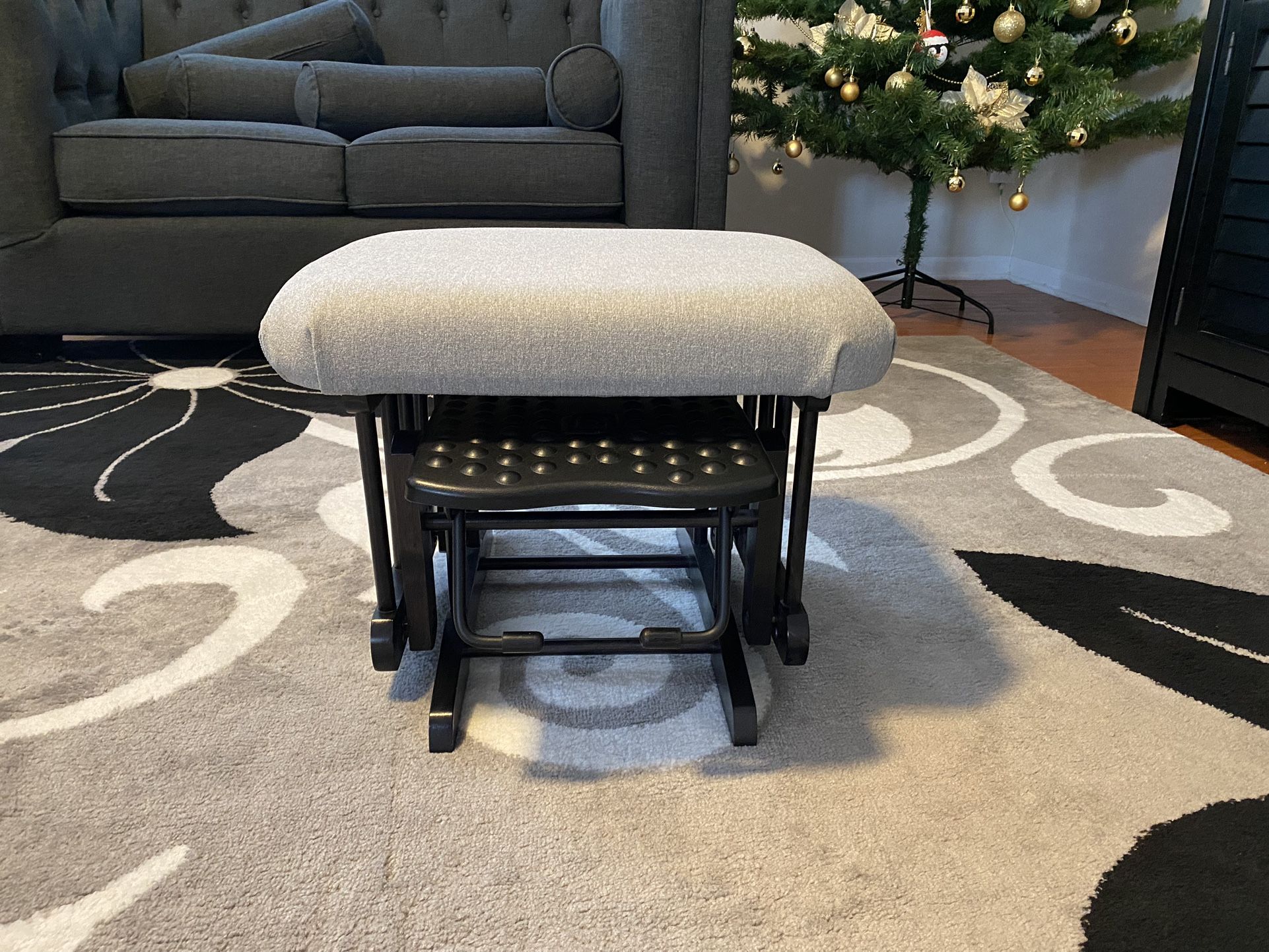 Rocking chair with ottoman