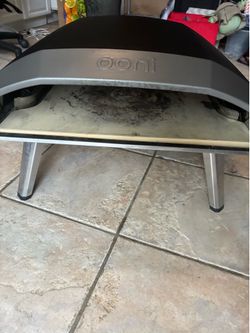 Ooni Koda 16-Gas Powered Portable Outdoor Pizza Oven Propane