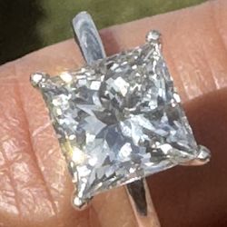 3.04 Ct Princess Cut Diamond 