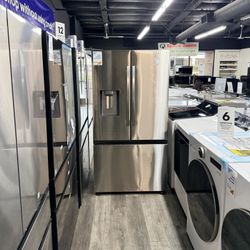 🔥SAMSUNG STAINLESS STEEL REFRIGERATOR WITH TWO ICE MAKERS AND WATER DISPENSER🔥