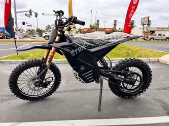 Strike Dirt Bike