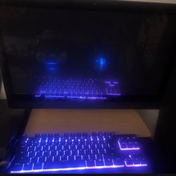 Lenovo C460 21" TouchScreen Desk Top