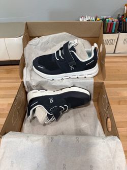 On Cloud CloudPlay Kids Running Shoes