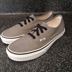 Vans womens 7 Like new 