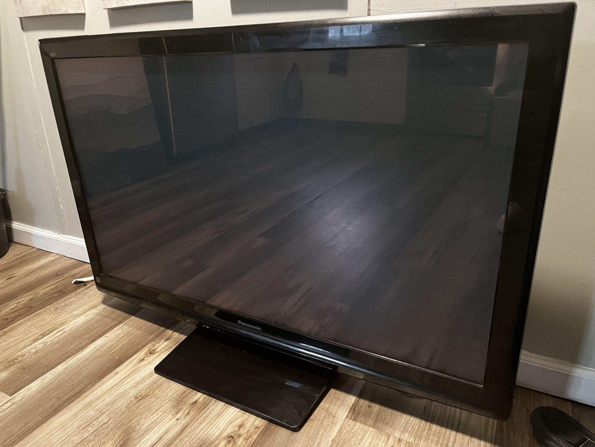 50 Inch Panasonic Flat Screen Tv