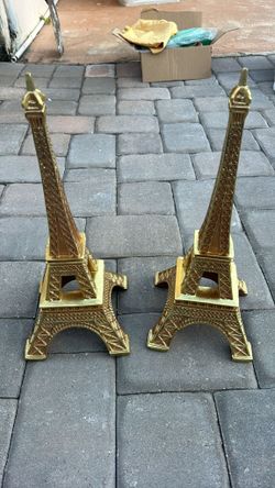 2 Gold Eiffel Towers