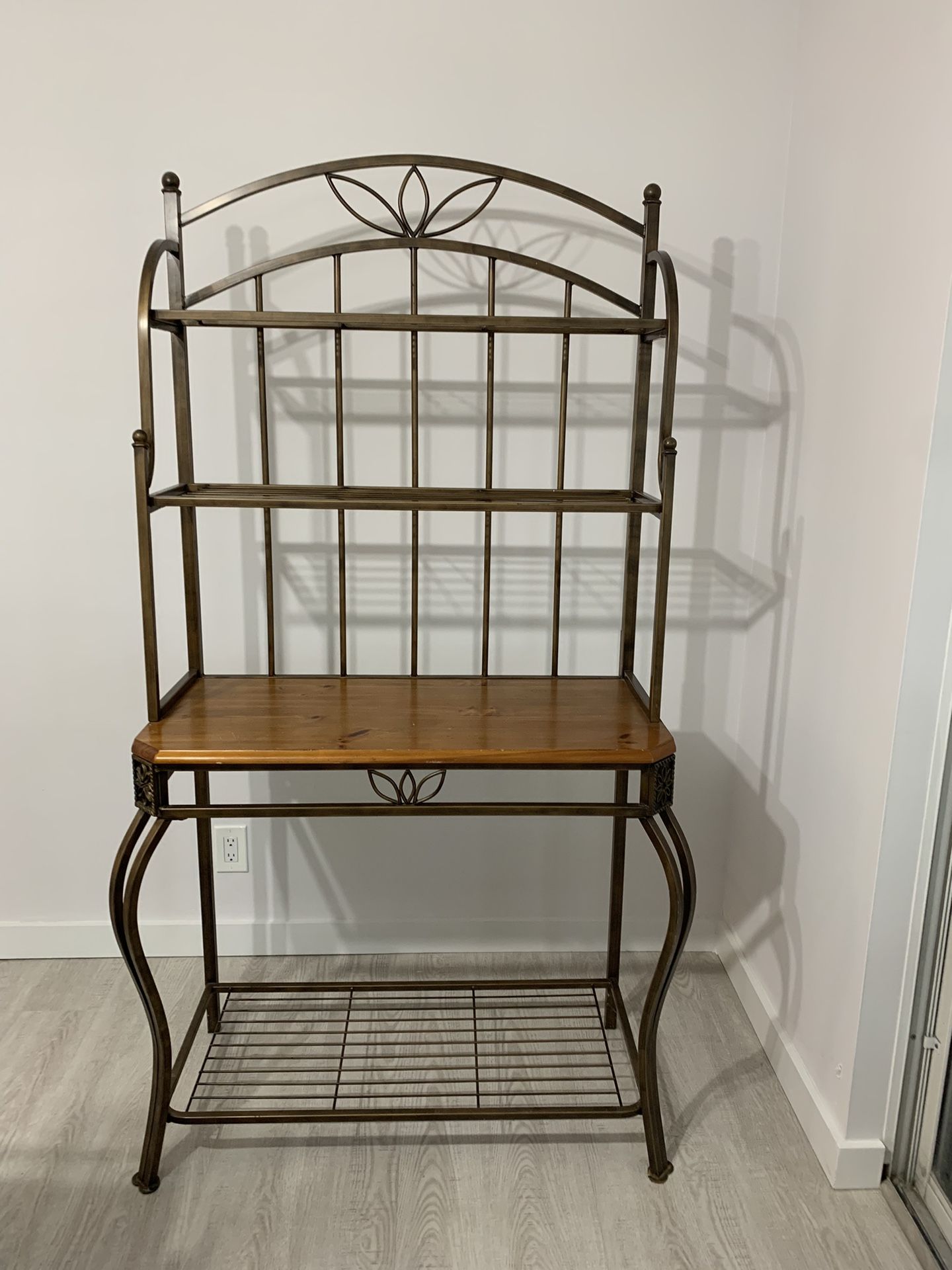 Bakers Rack Wood/metal. If Listed, available, please don’t ask