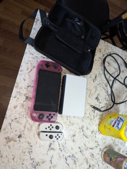 Nintendo Switch OLED + grip + Pokemon Scarlet