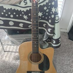 Huntington Guitar