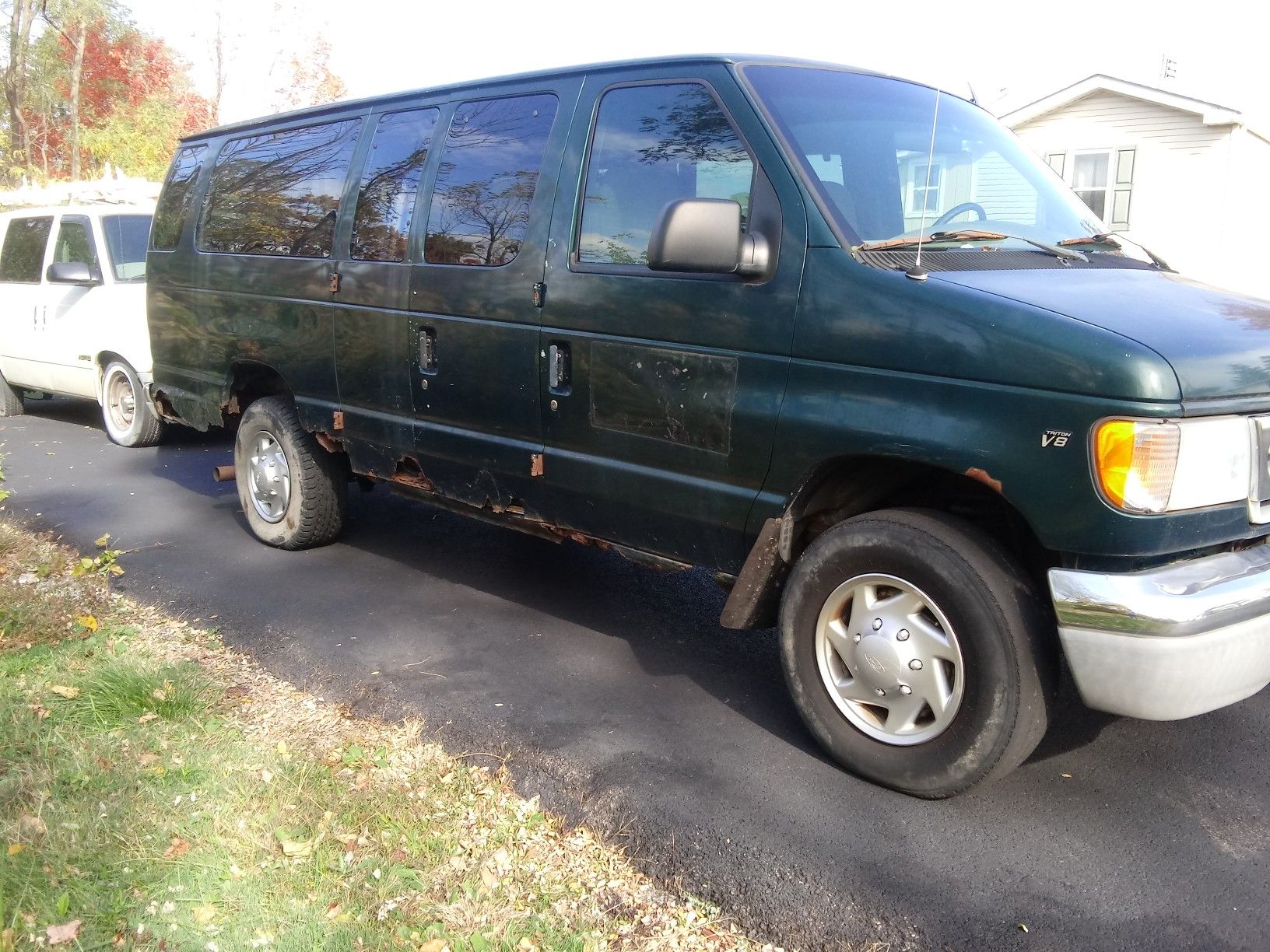 2000 Ford Econoline Cargo