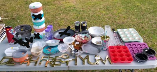 Kitchen Items Pan, Bakeware, Campout, Trivets, Cups, Glassware, Dishes