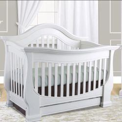 Baby 3-in-1 Convertible Crib In Pure White