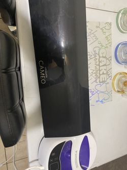 Silhouette Cameo For Vinyl And Heat Press. Extra Needle Included Works Great