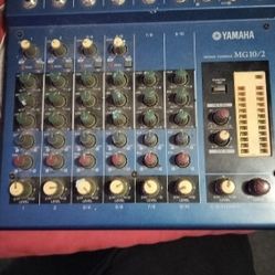 Yamaha MG10/2 10-Channel Analog Mixing Console (NO POWER SUPPLY) 

