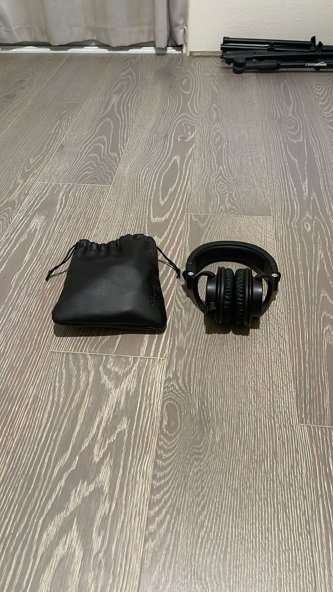 Audio-Technica ATH-M50x Headphones (Barely Used)