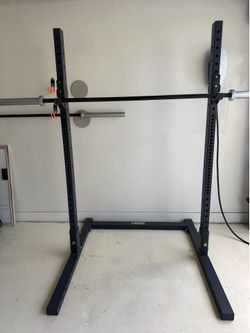 Short Squat Stand by Titan