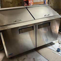 78 Inch Commercial Grade Sandwich, Station