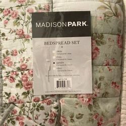 New 3 Piece  Queen Bedspread Set-$30 Firm,No Holds Or Spam