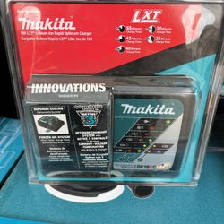 Makita Battery 🔋 Charger 🔌 