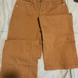 3 jeans size 7 (2 fashion nova) with white top