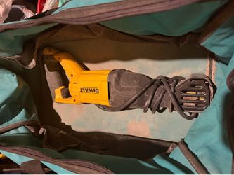 DeWalt DW305 Reciprocating Saw