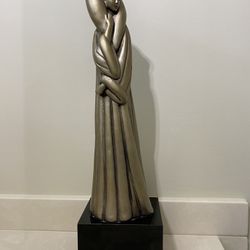 Sculpture, Collectible.   Heavy. 