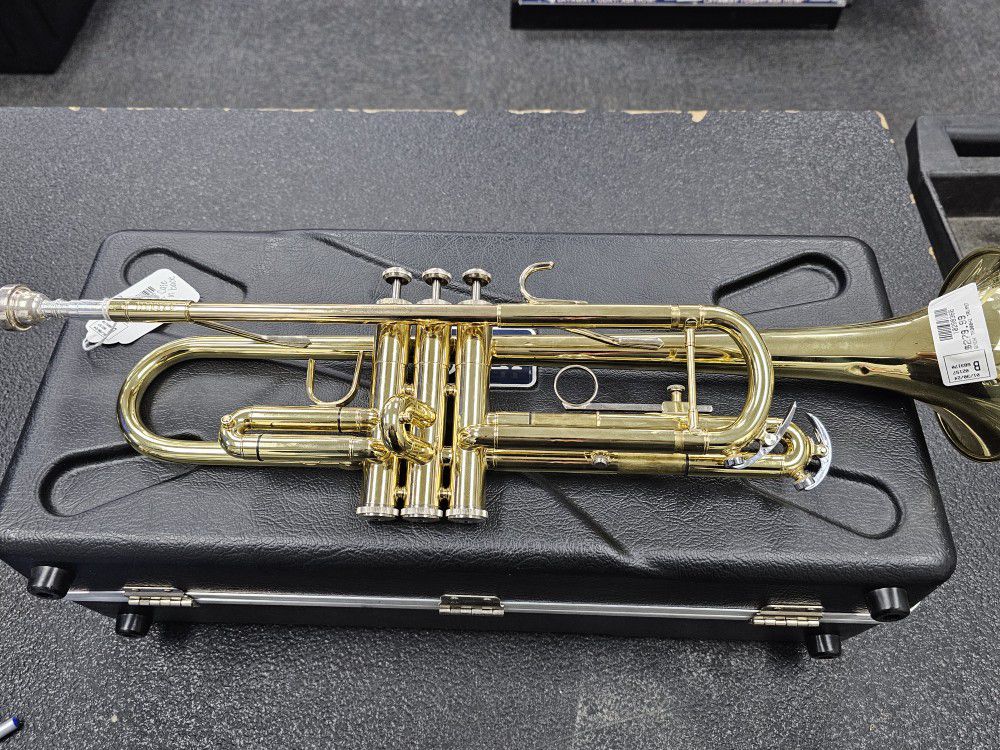 Bach Trumpet With Case. TR300H2. ASK FOR RYAN. #10(contact info removed)