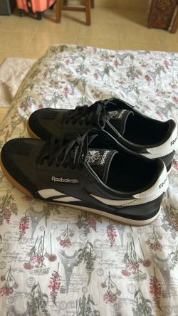 Used Reebok Shoes